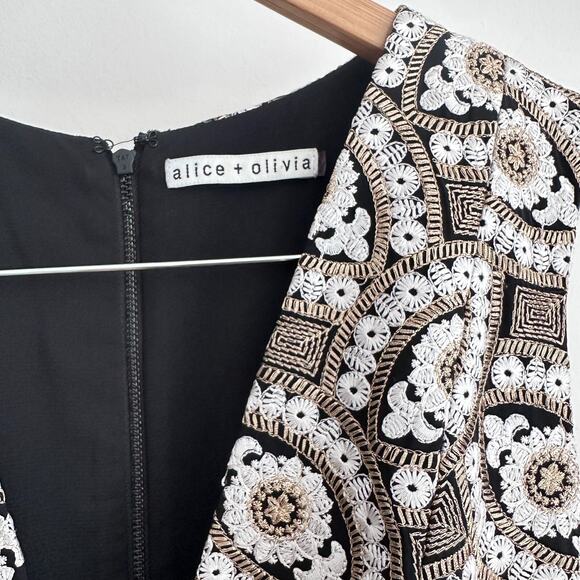 Alice + Olivia Mini Dress 6 Gold Embroidered Patty Tapestry 60s Style Retro Glam - Picture 5 of 16